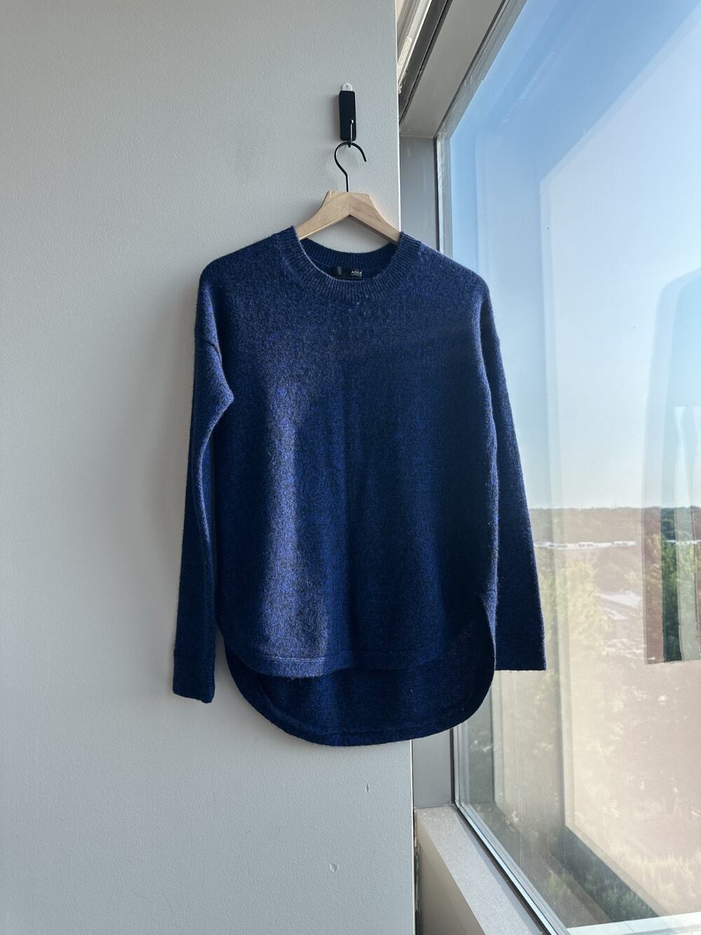 Aqua 100% Cashmere Blue Crewneck Sweater Sz M